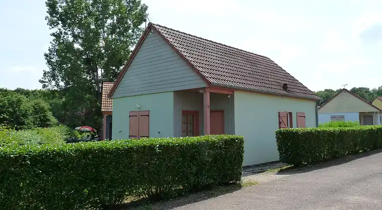 Sommerhus i Saint-Remy-en-Bouzemont-Saint-Genest-et-Isson