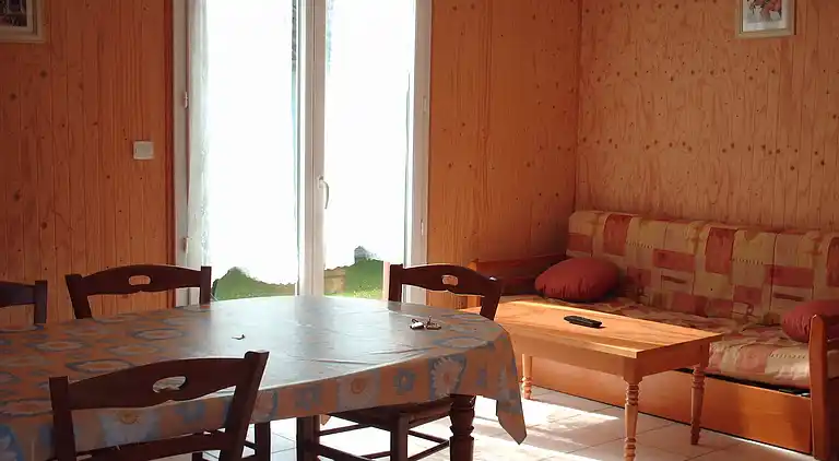 Sommerhus i Saint-Remy-en-Bouzemont-Saint-Genest-et-Isson