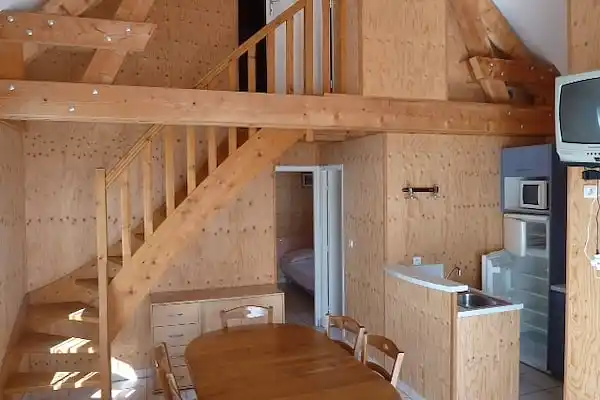 Sommerhus i Saint-Remy-en-Bouzemont-Saint-Genest-et-Isson