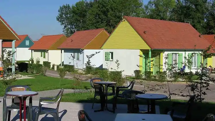 Sommerhus i Saint-Remy-en-Bouzemont-Saint-Genest-et-Isson