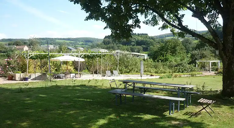 Sommerhus i Château-Chinon(Ville)