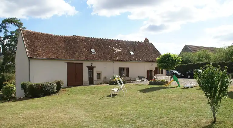 Holiday home in Saint-Révérien