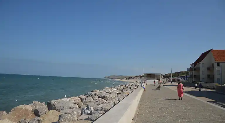 Farm house in Marquise