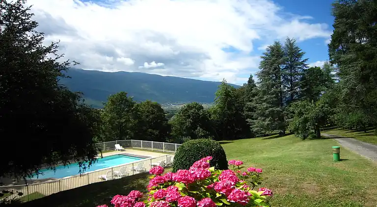 Castle in Serrières-en-Chautagne