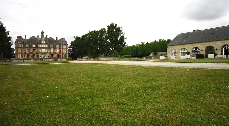 Castle in Lizy-sur-Ourcq