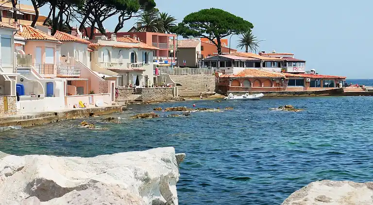 Sommerhus i Le Plan-de-la-Tour