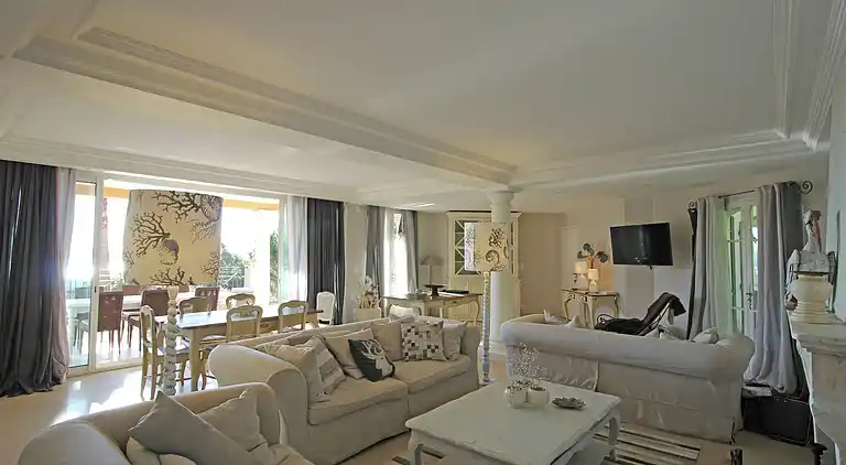 Villa i Cavalaire-sur-Mer