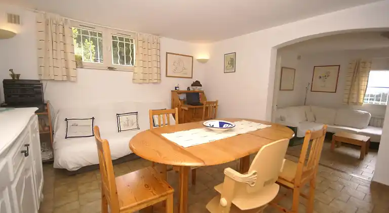 Holiday home in Signes