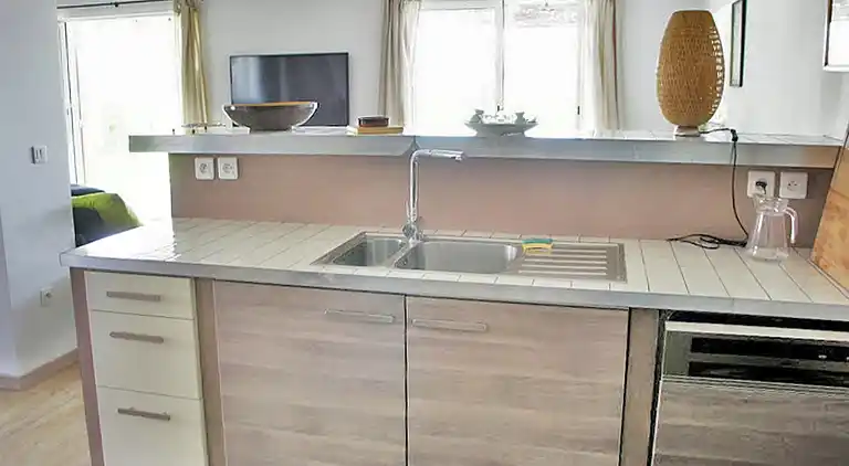 Holiday home in La Tour-d'Aigues