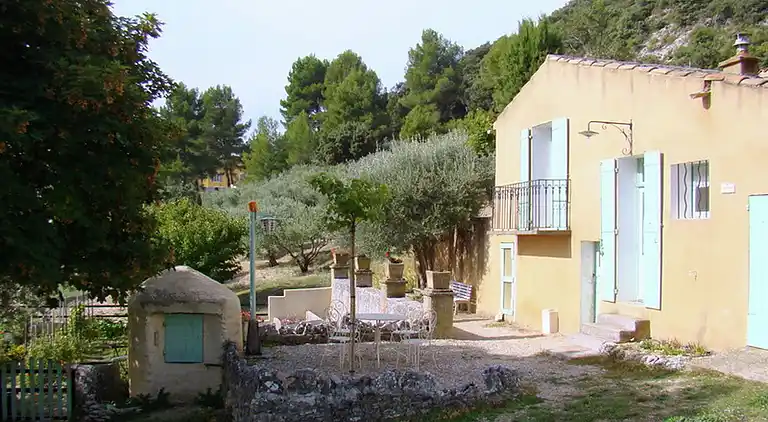Sommerhus i Saint-Saturnin-lès-Apt