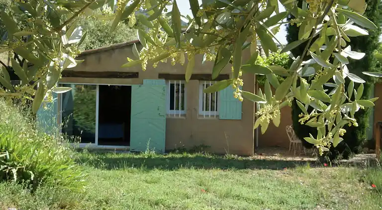 Sommerhus i Saint-Saturnin-lès-Apt