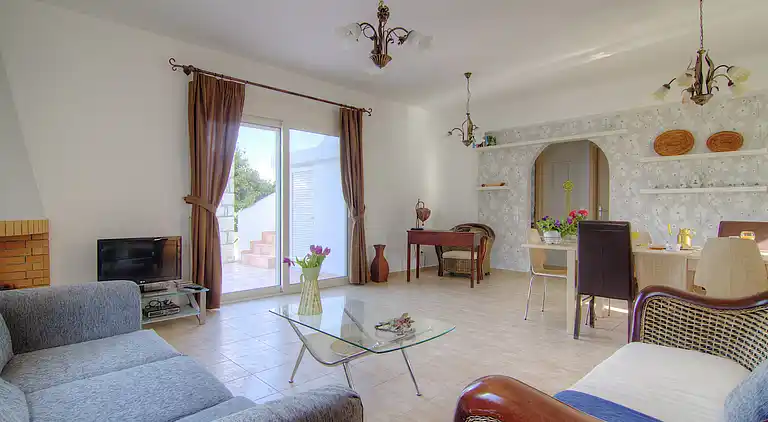 Villa i Τοπική Κοινότητα Μέσης