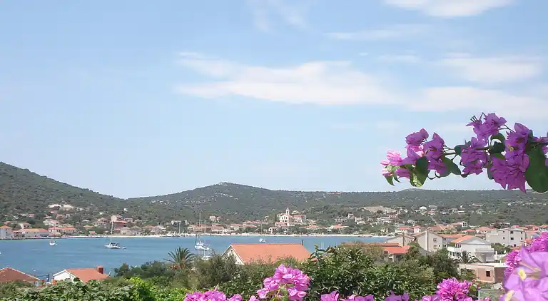 Apartment in Vinišće