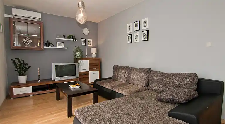 Leilighet i Podstrana