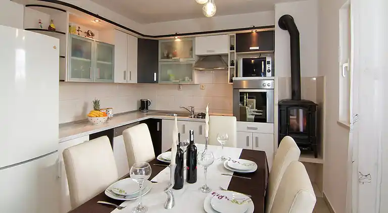 Leilighet i Podstrana