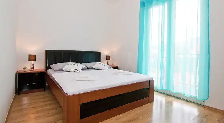 Leilighet i Podstrana