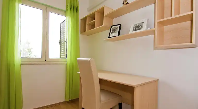 Leilighet i Podstrana