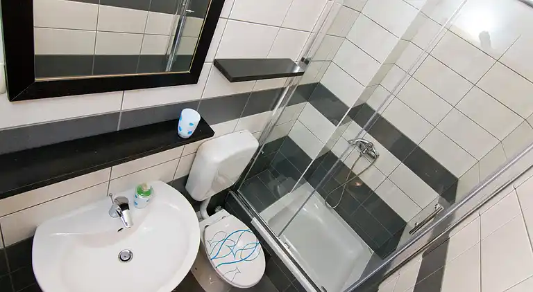 Leilighet i Podstrana