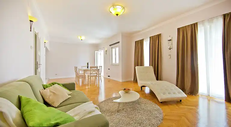 Leilighet i Podstrana