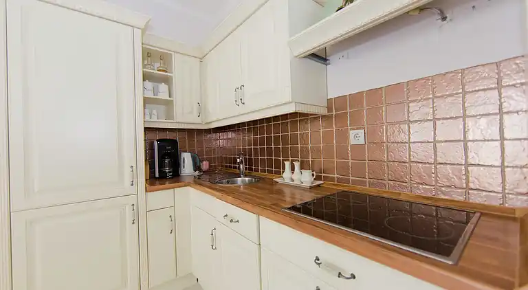 Leilighet i Podstrana