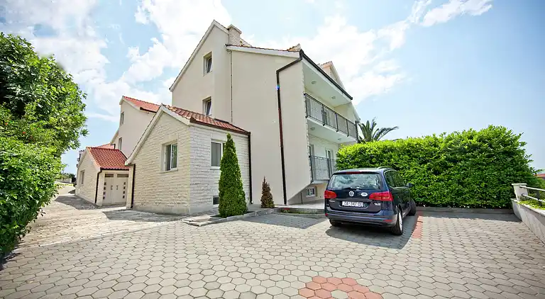 Holiday home in Podstrana