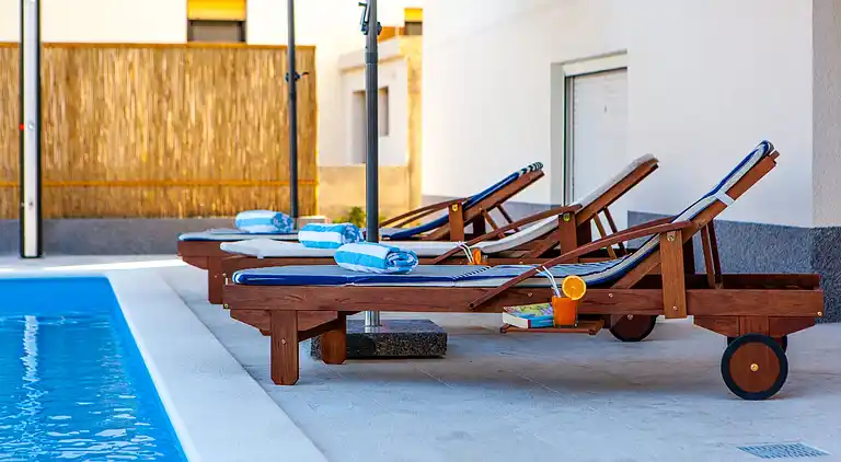 Ferielejlighed i Podstrana