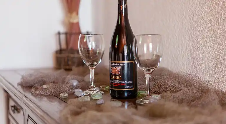 Ferielejlighed i Podstrana