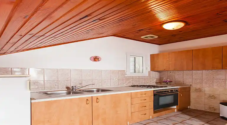 Ferielejlighed i Podstrana