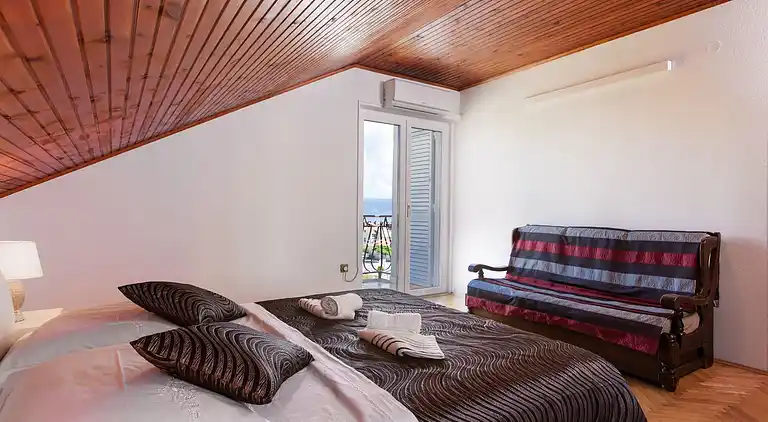 Ferielejlighed i Podstrana