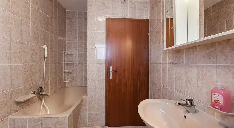 Ferielejlighed i Podstrana