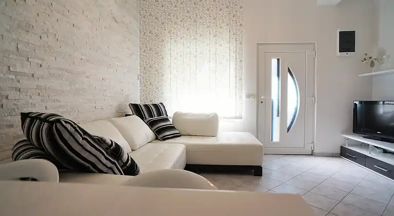 Farm house in Selce
