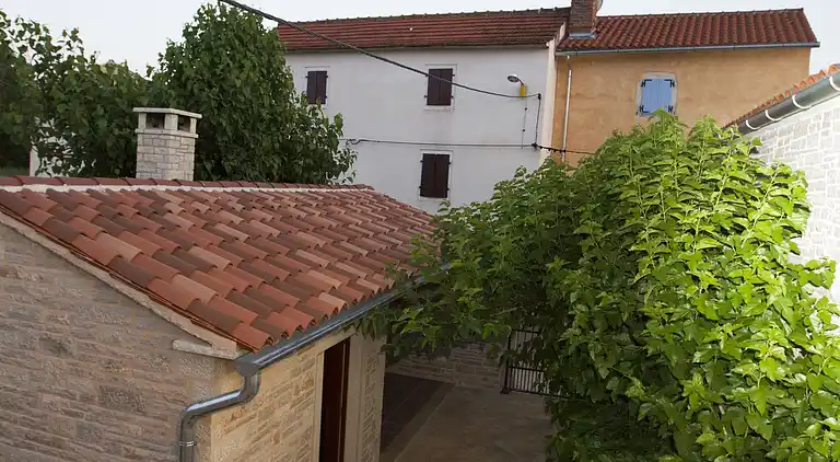 Farm house in Ježenj
