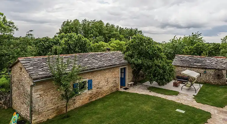 Cottage in Bertoši