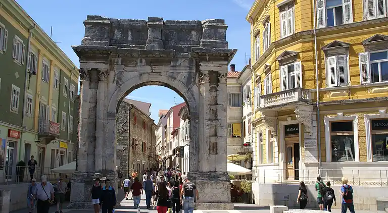 Holiday home in Pula