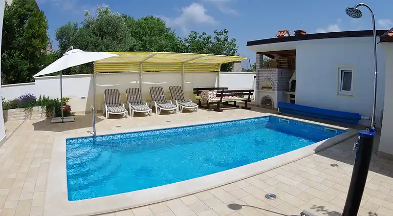 Apartment in Vinkuran