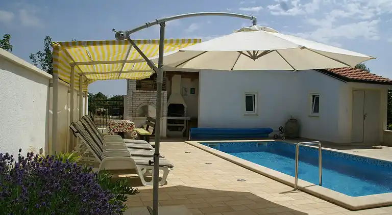 Apartment in Vinkuran