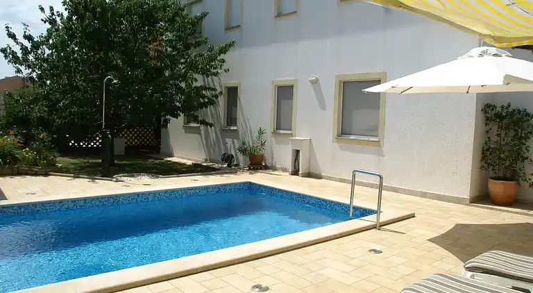 Apartment in Vinkuran