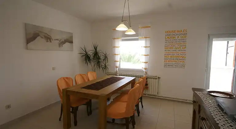 Apartment in Vinkuran