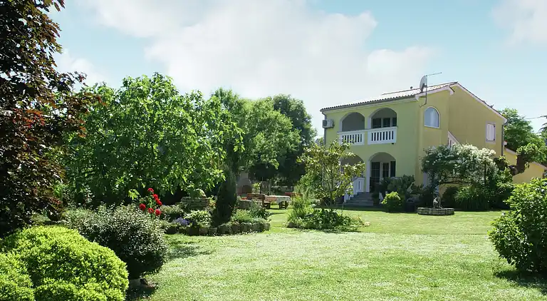 Apartment in Muntić