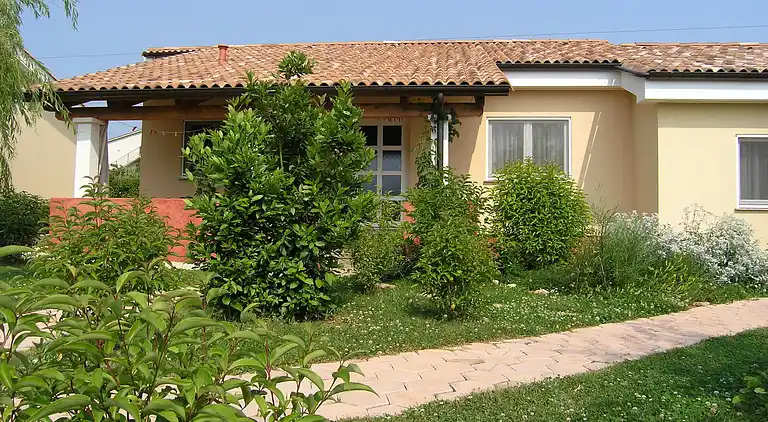 Bungalow in Vrvari