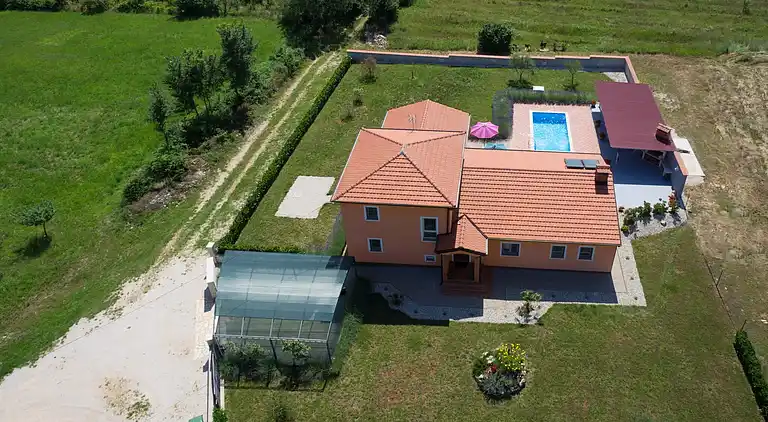Villa i Radetići
