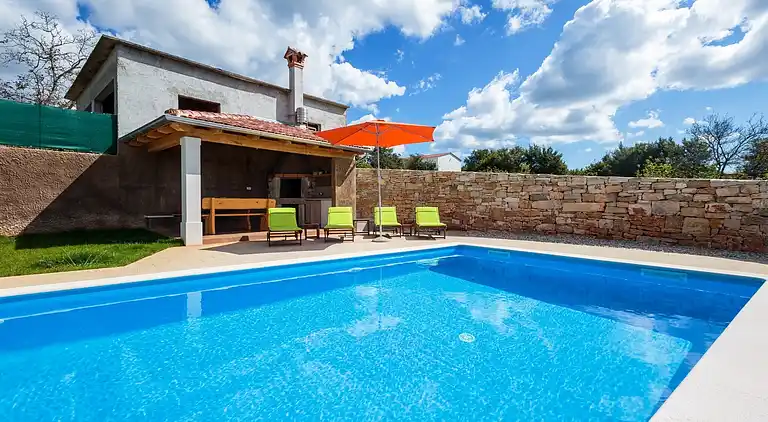 Cottage in Radetići