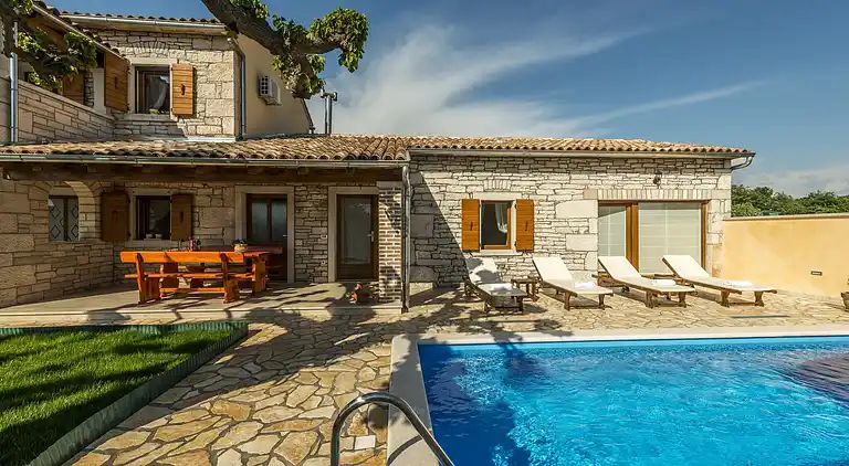 Cottage in Zgrabljići