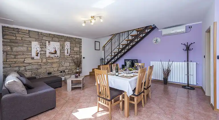 Cottage in Zgrabljići