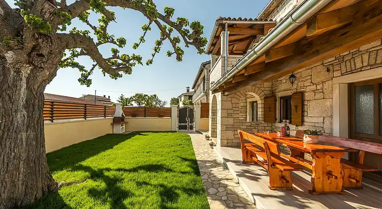 Cottage in Zgrabljići