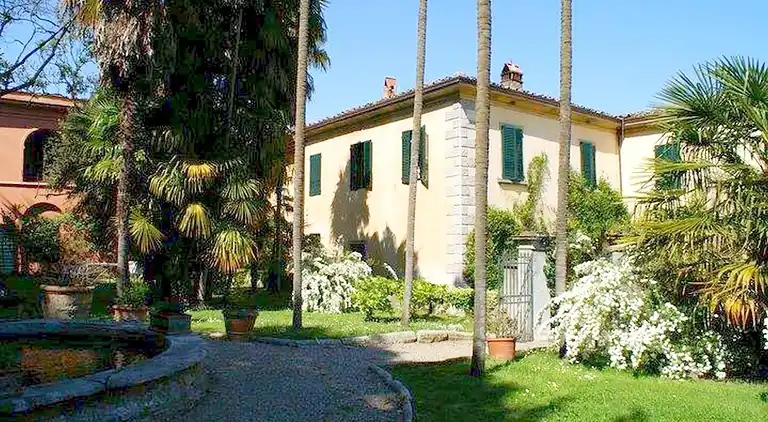 Farm house in Carmignano
