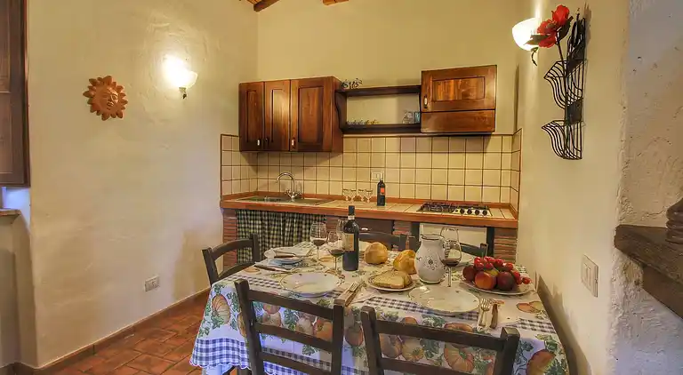 Farm house in Proceno