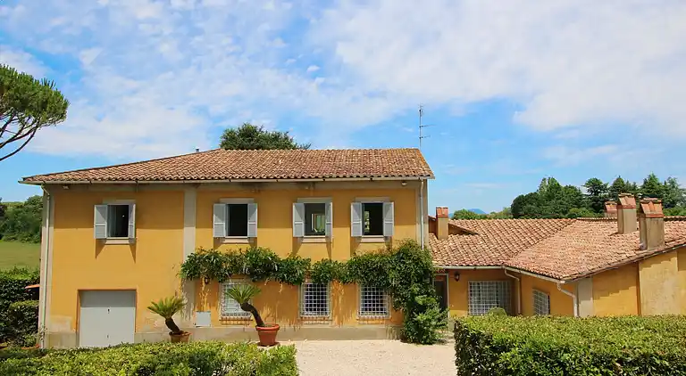 Villa in Manziana