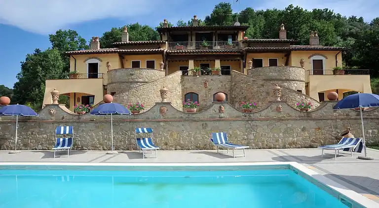 Manor house in Collazzone