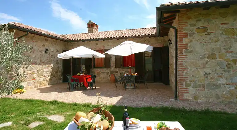 Farm house in Passignano sul Trasimeno